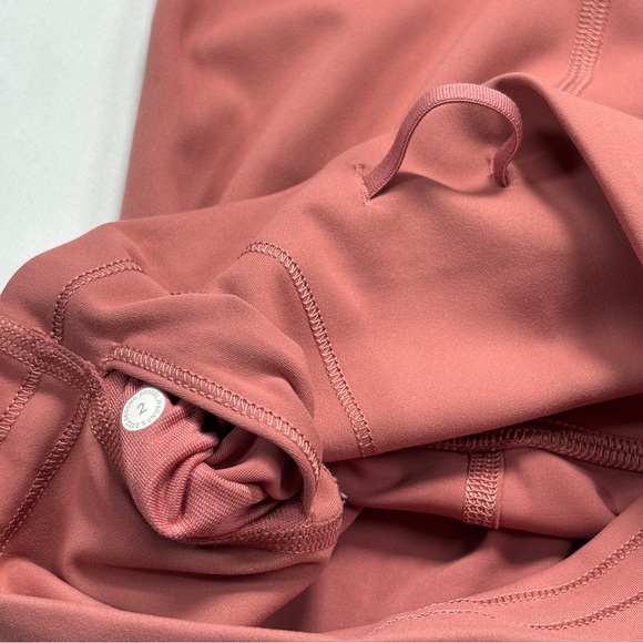 Pale pink lulu leggings Size 2 - Picture 4 of 8